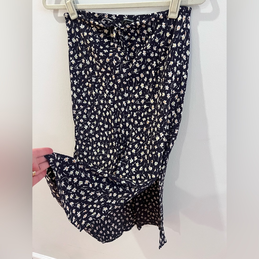 Madewell Floral Navy Midi Skirt